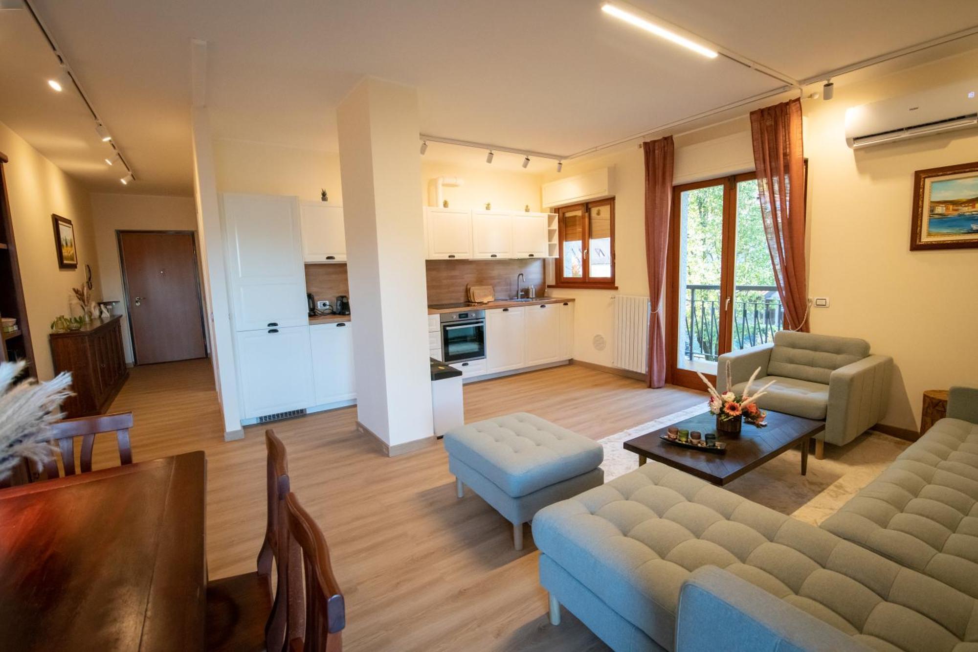 Residenza Lago Sereno Porto Ceresio Εξωτερικό φωτογραφία