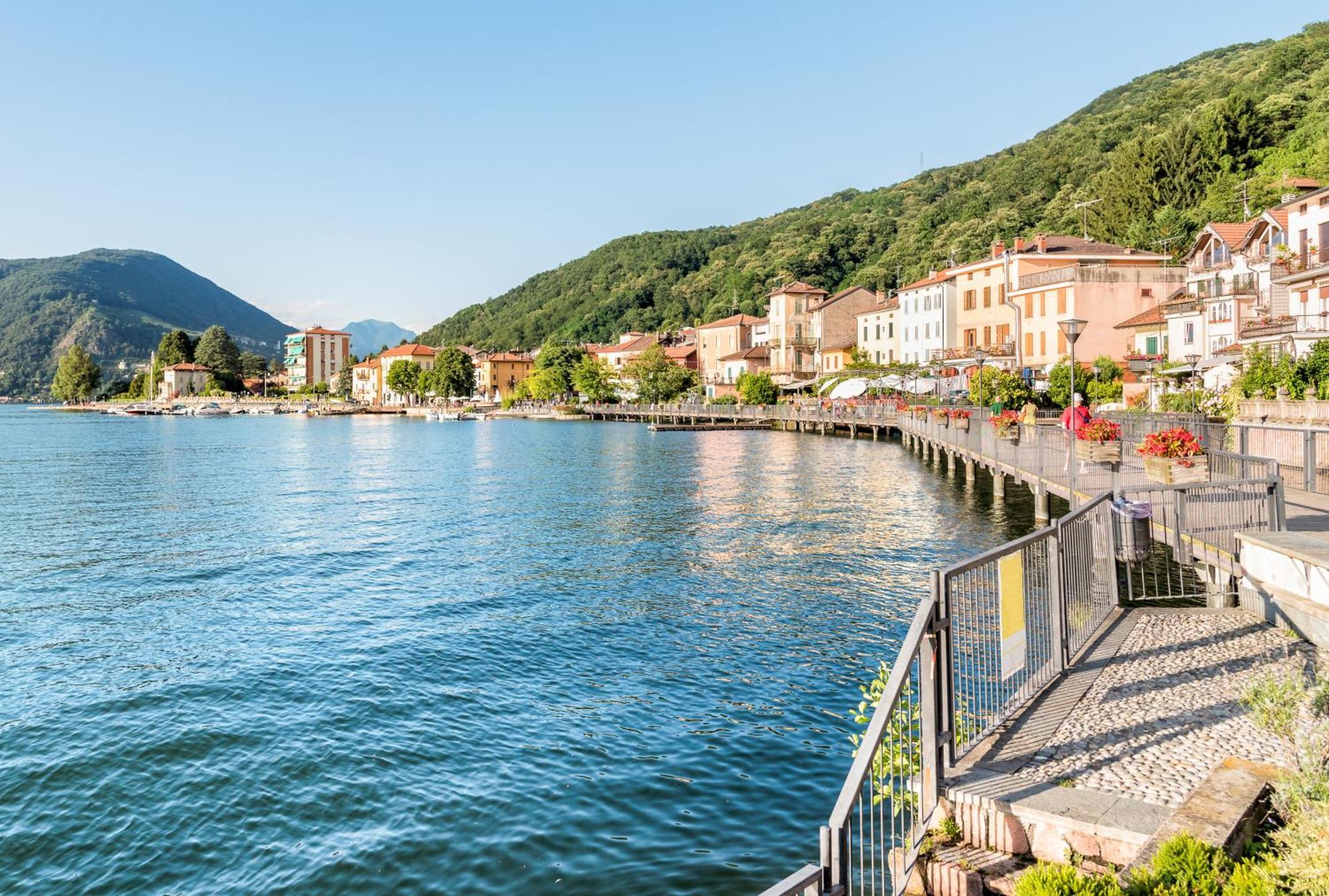 Residenza Lago Sereno Porto Ceresio Εξωτερικό φωτογραφία